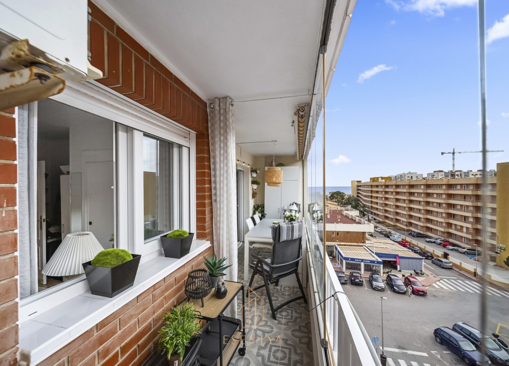 Jälleenmyynti - Asunto - Ylimmän kerroksen asunto - Torrevieja - Rocio Del Mar