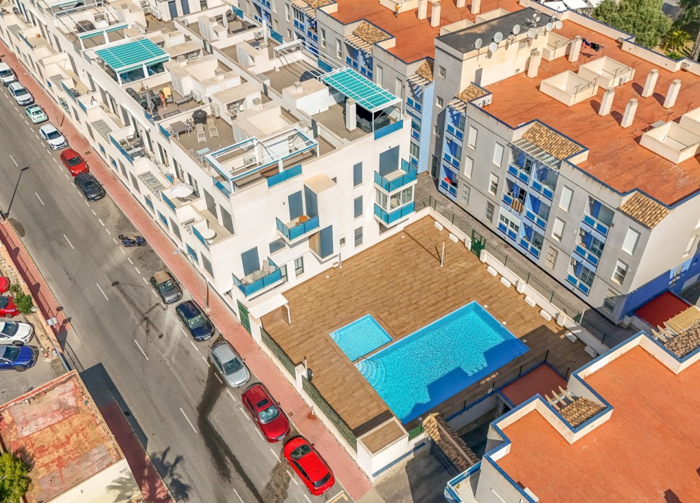 Jälleenmyynti - Asunto - Ylimmän kerroksen asunto - Torrevieja