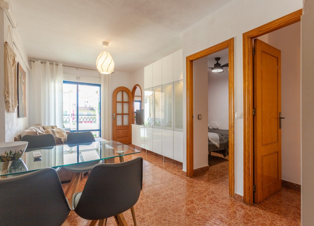 Jälleenmyynti - Asunto - Ylimmän kerroksen asunto - Torrevieja