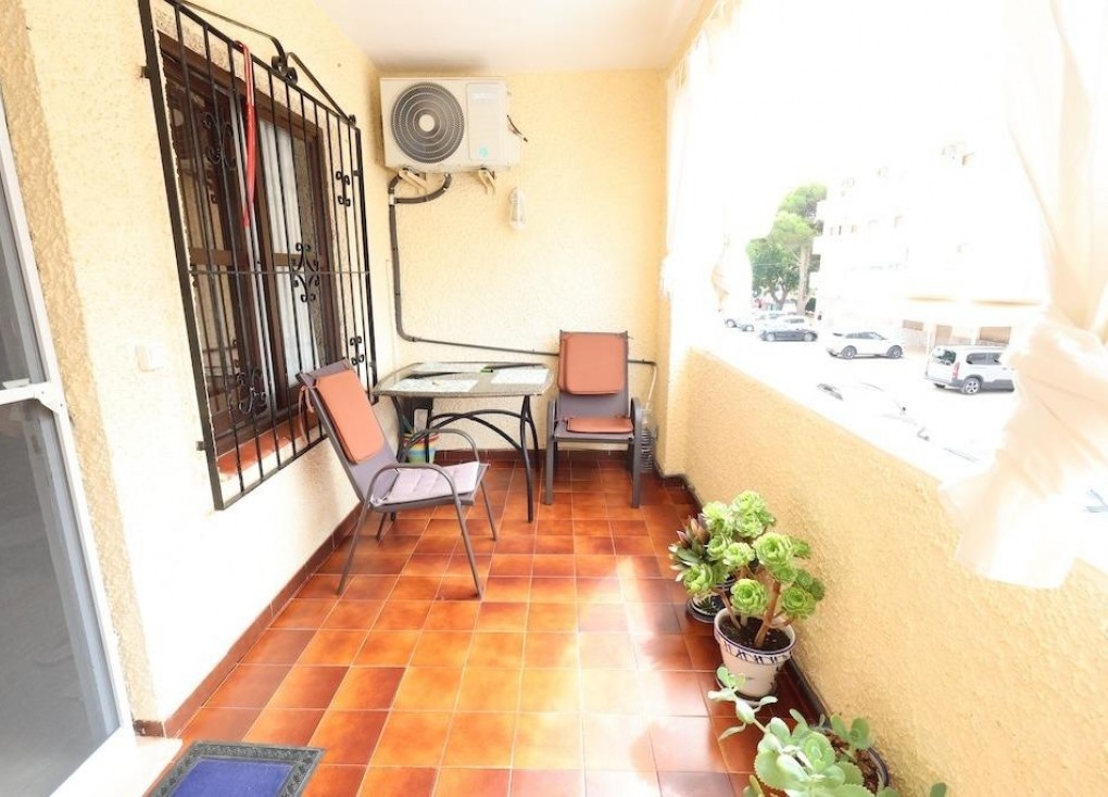 Jälleenmyynti - Bungalow - Orihuela Costa - Campoamor