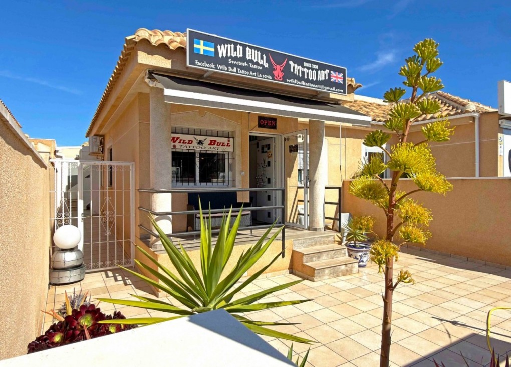 Jälleenmyynti - Bungalow - Orihuela Costa - La Zenia