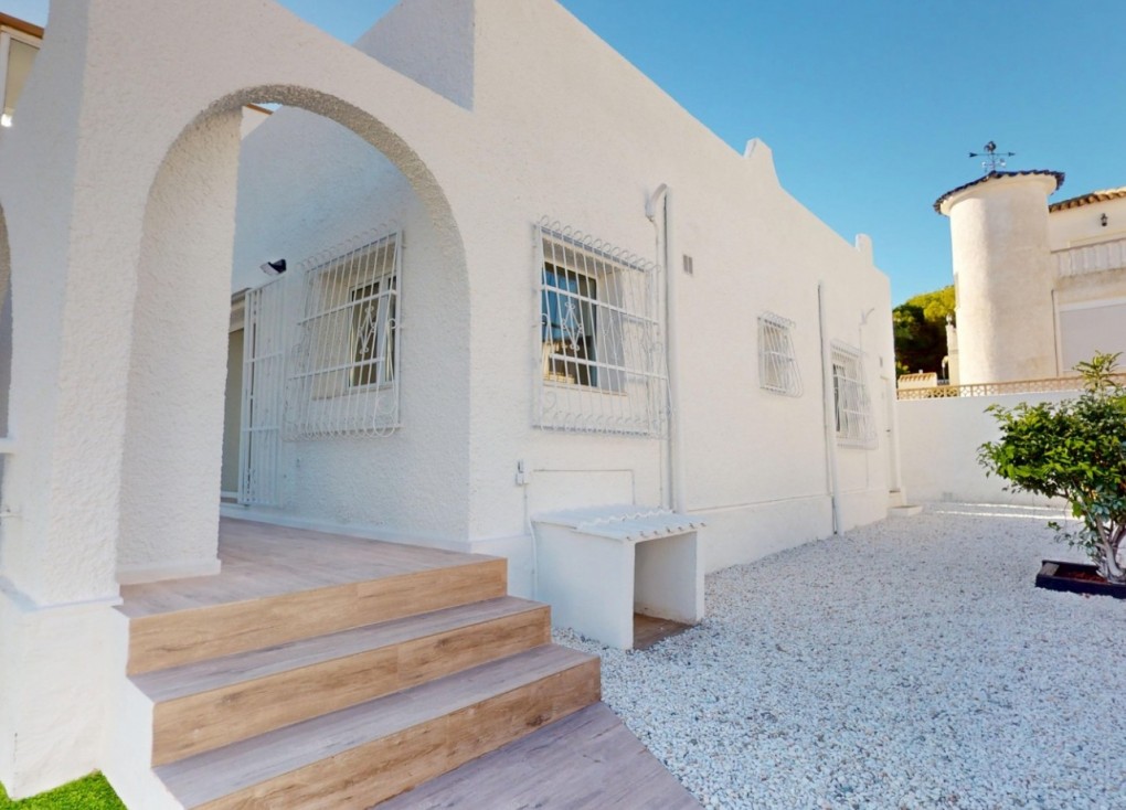 Jälleenmyynti - Bungalow - Orihuela Costa - Villamartín