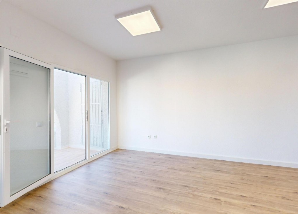 Jälleenmyynti - Bungalow - Orihuela Costa - Villamartín