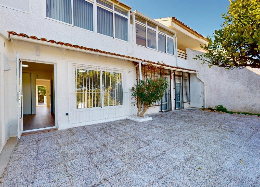 Jälleenmyynti - Bungalow - Orihuela Costa - Villamartín