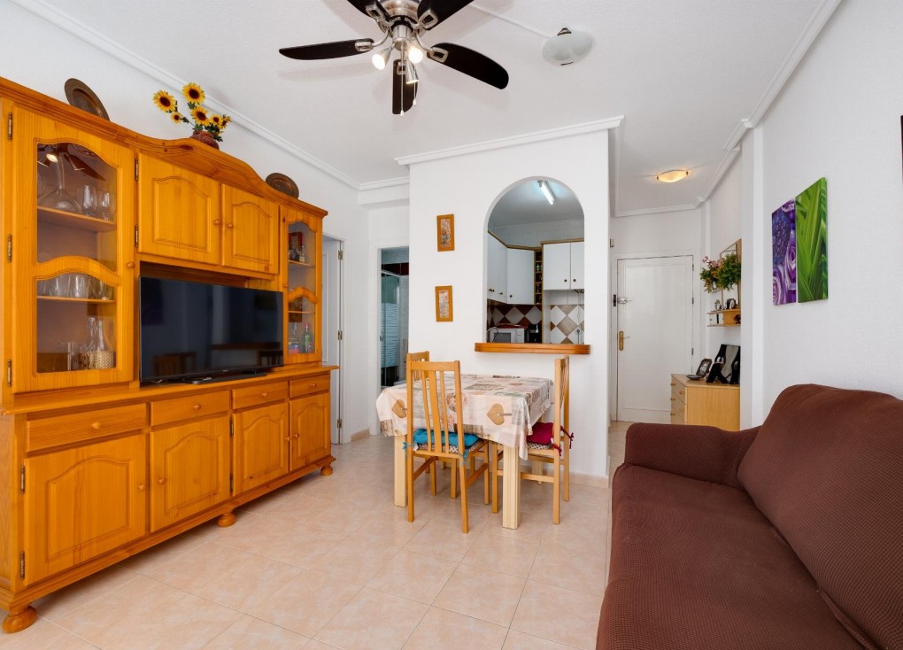 Jälleenmyynti - Bungalow - Torrevieja - Acequion