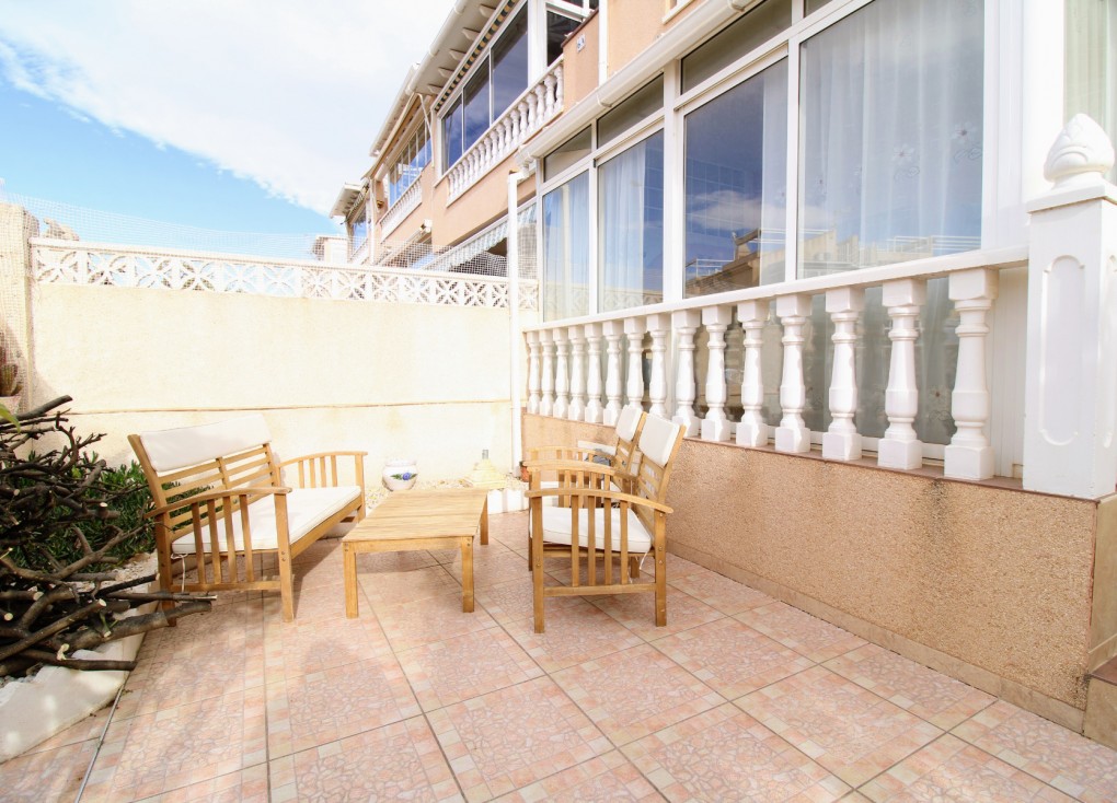 Jälleenmyynti - Bungalow - Torrevieja - Aguas Nuevas