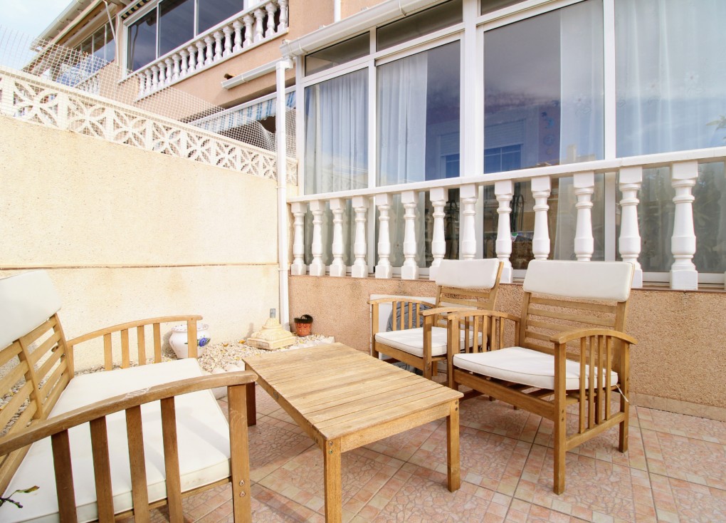 Jälleenmyynti - Bungalow - Torrevieja - Aguas Nuevas