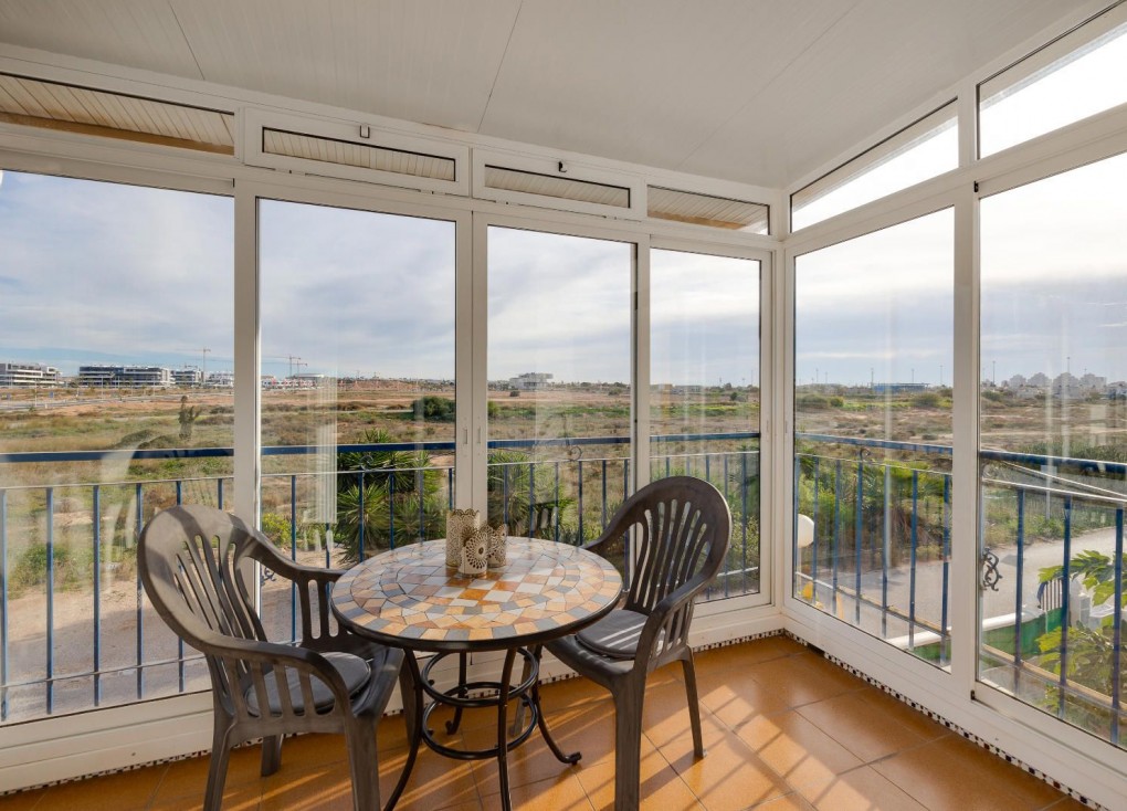 Jälleenmyynti - Bungalow - Torrevieja - Carrefour