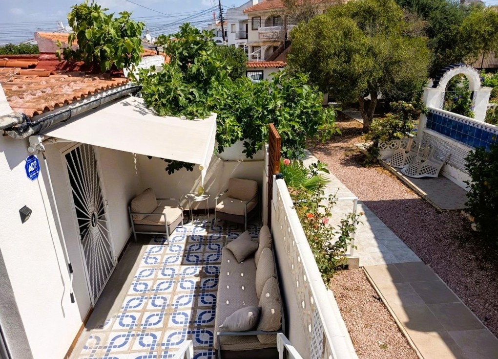 Jälleenmyynti - Bungalow - Torrevieja - La Siesta