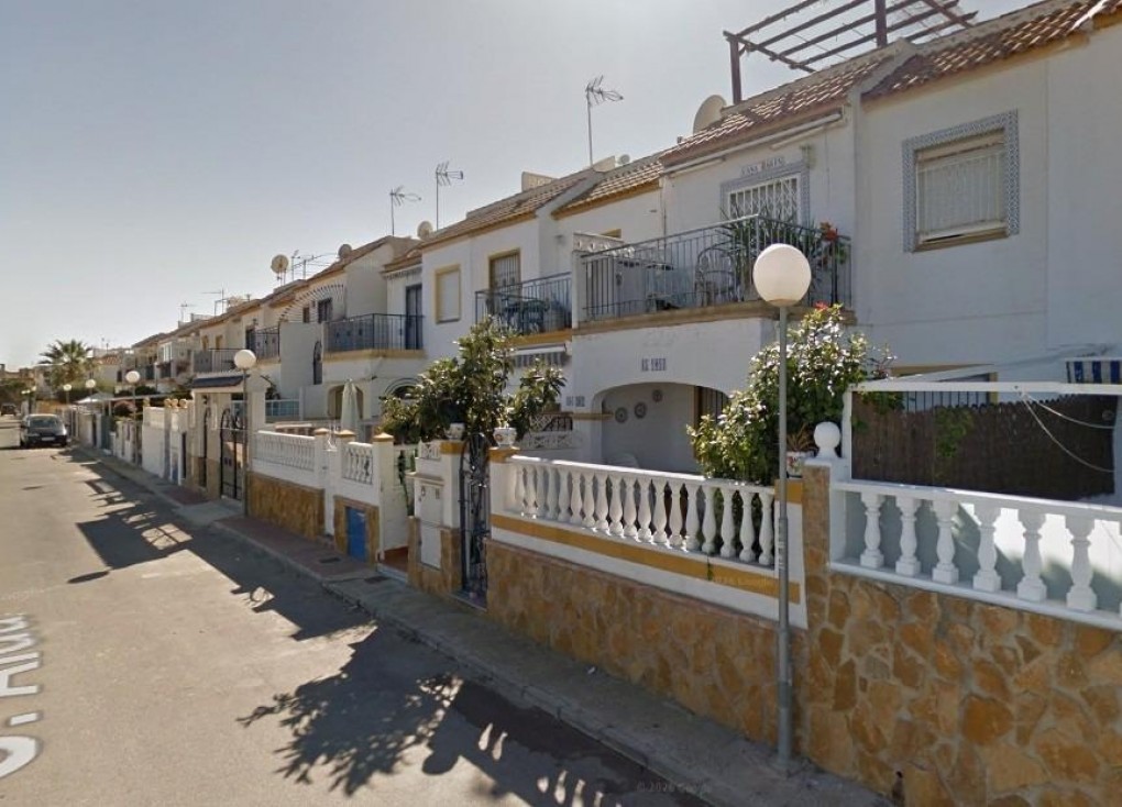Jälleenmyynti - Bungalow - Torrevieja - La Siesta