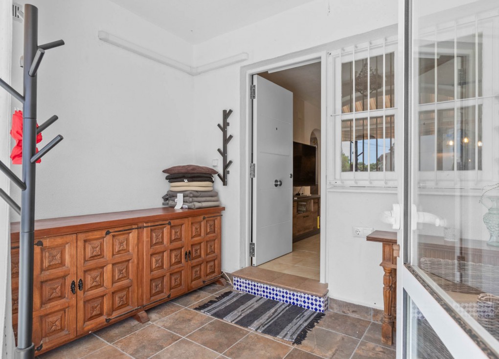 Jälleenmyynti - Bungalow - Torrevieja - Lago Jardin