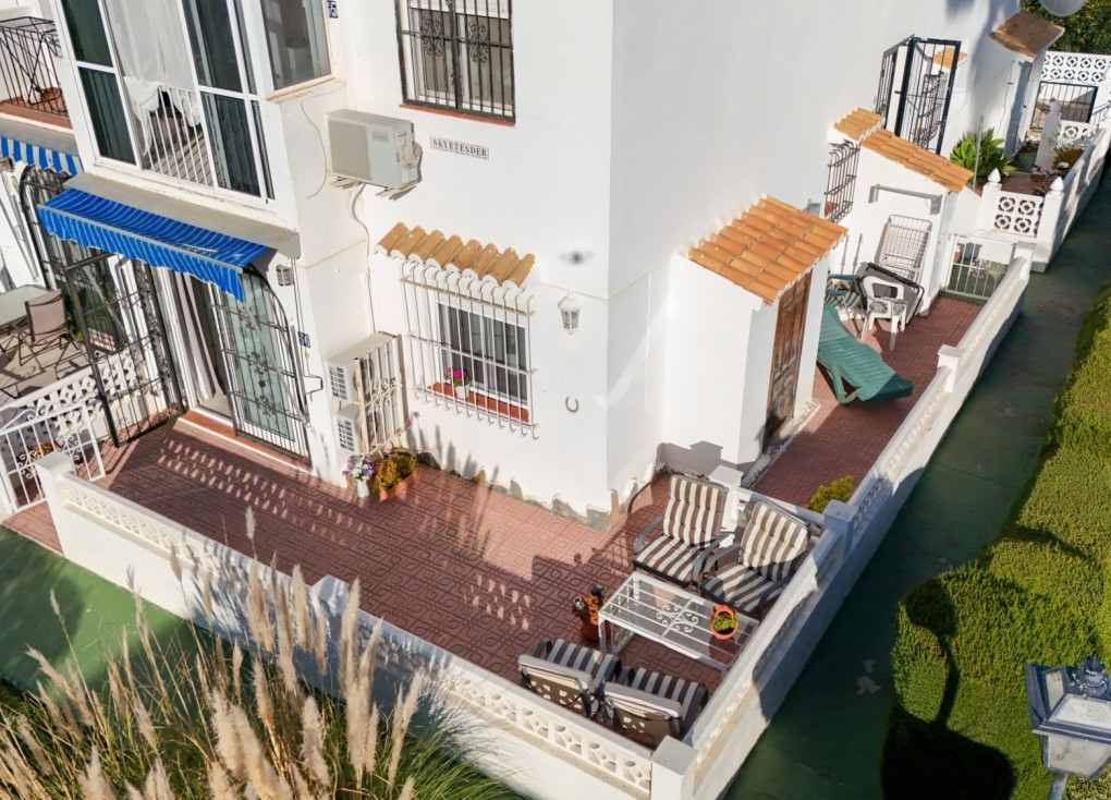 Jälleenmyynti - Bungalow - Torrevieja - Lago Jardin