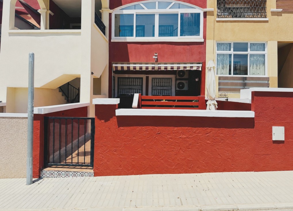 Jälleenmyynti - Bungalow - Torrevieja - Los Altos