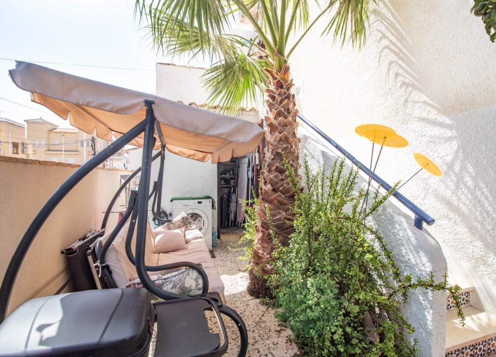 Jälleenmyynti - Bungalow - Torrevieja - Los Frutales
