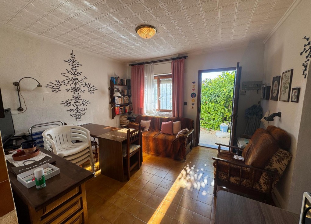 Jälleenmyynti - Bungalow - Torrevieja - Torretas