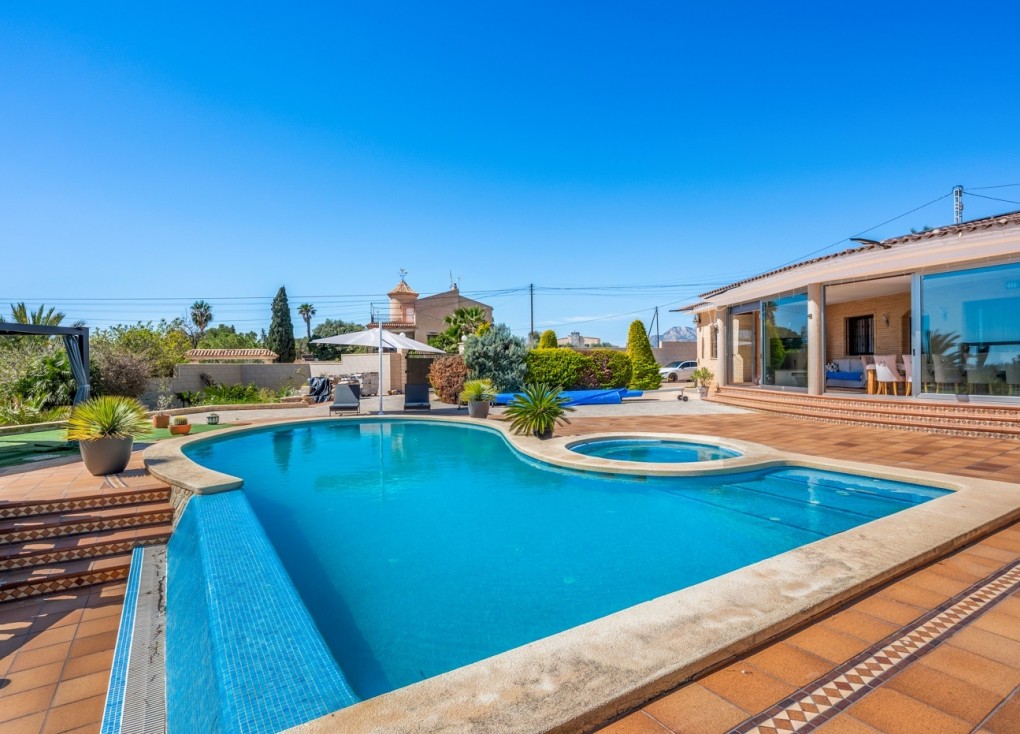 Jälleenmyynti - Country estate - Crevillente