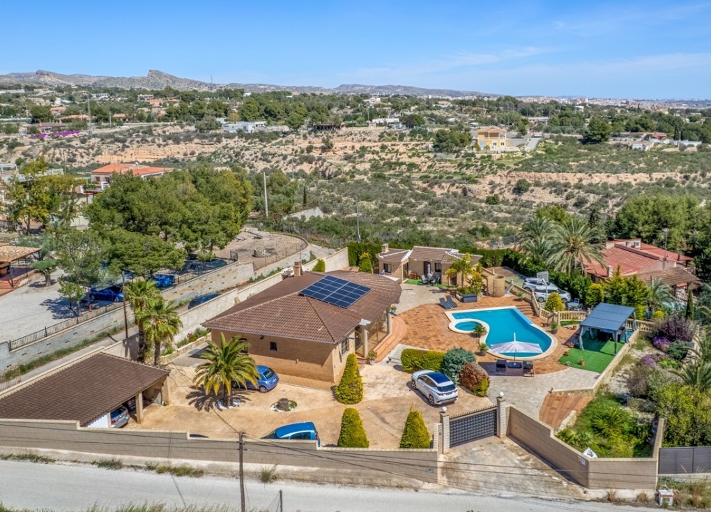 Jälleenmyynti - Country estate - Crevillente