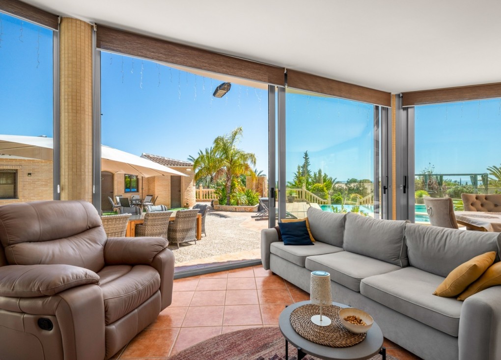 Jälleenmyynti - Country estate - Crevillente