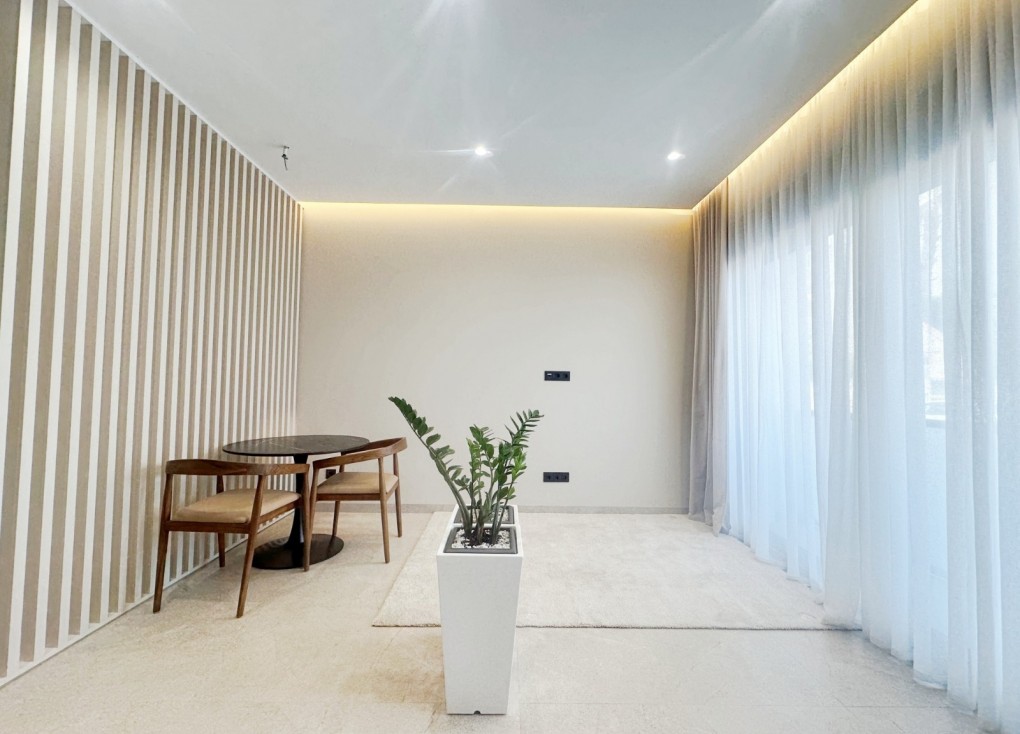 Jälleenmyynti - Duplex-asunto - Torrevieja
