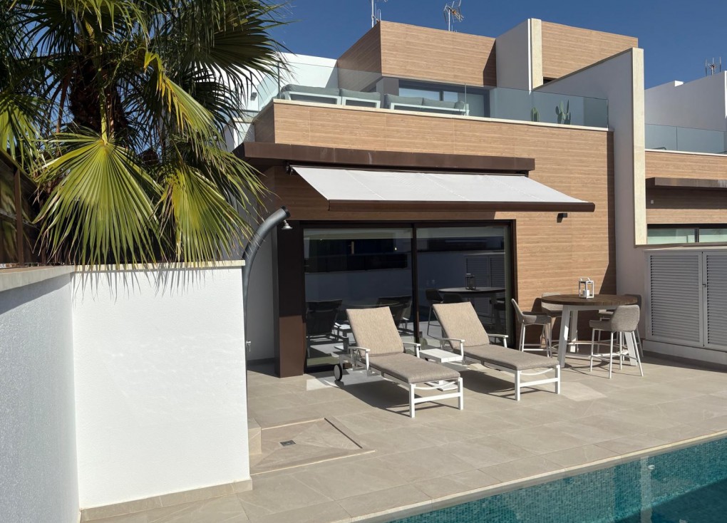 Jälleenmyynti - Erillistalo - Algorfa - La Finca Golf