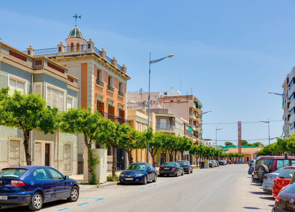 Jälleenmyynti - Erillistalo - Callosa de Segura