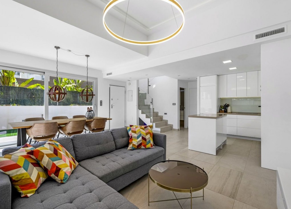 Jälleenmyynti - Erillistalo - Guardamar del Segura