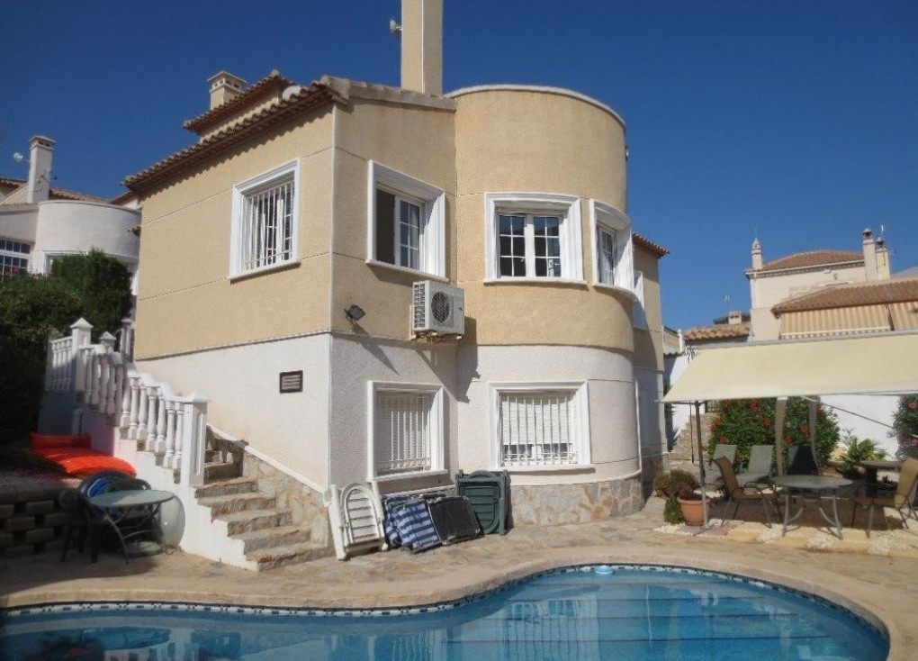 Jälleenmyynti - Erillistalo - Orihuela Costa - Villamartín