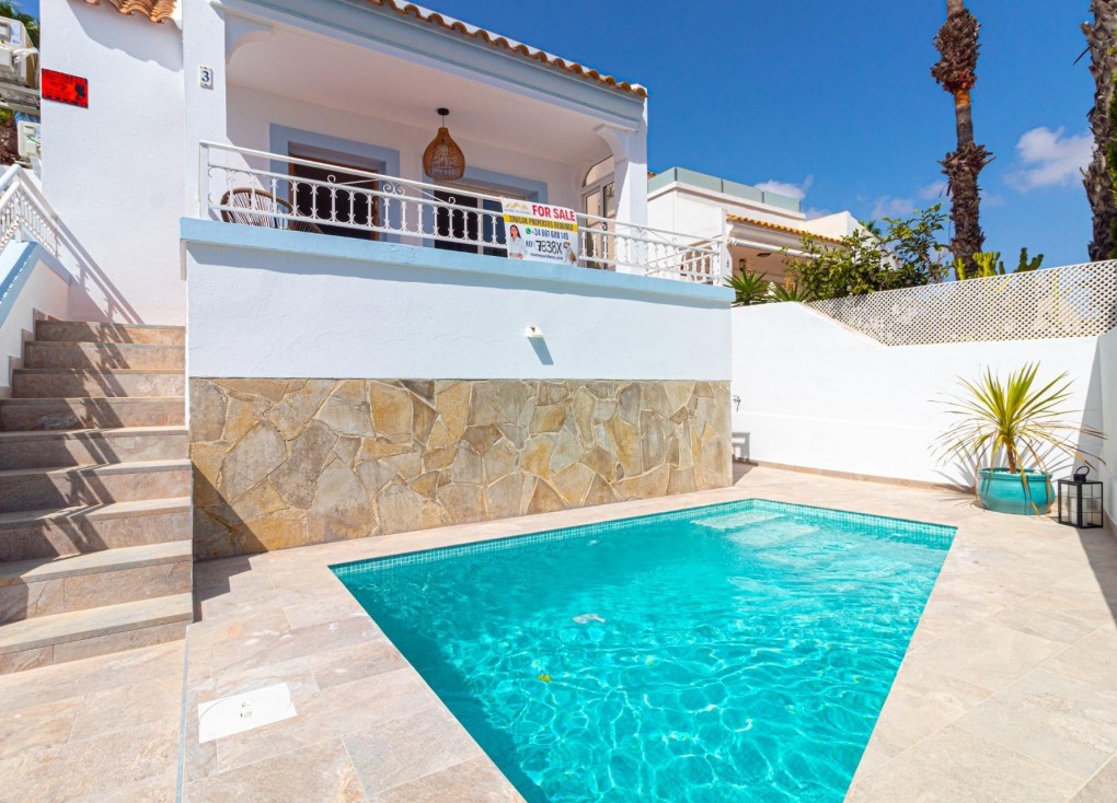 Jälleenmyynti - Erillistalo - Orihuela Costa - Villamartín