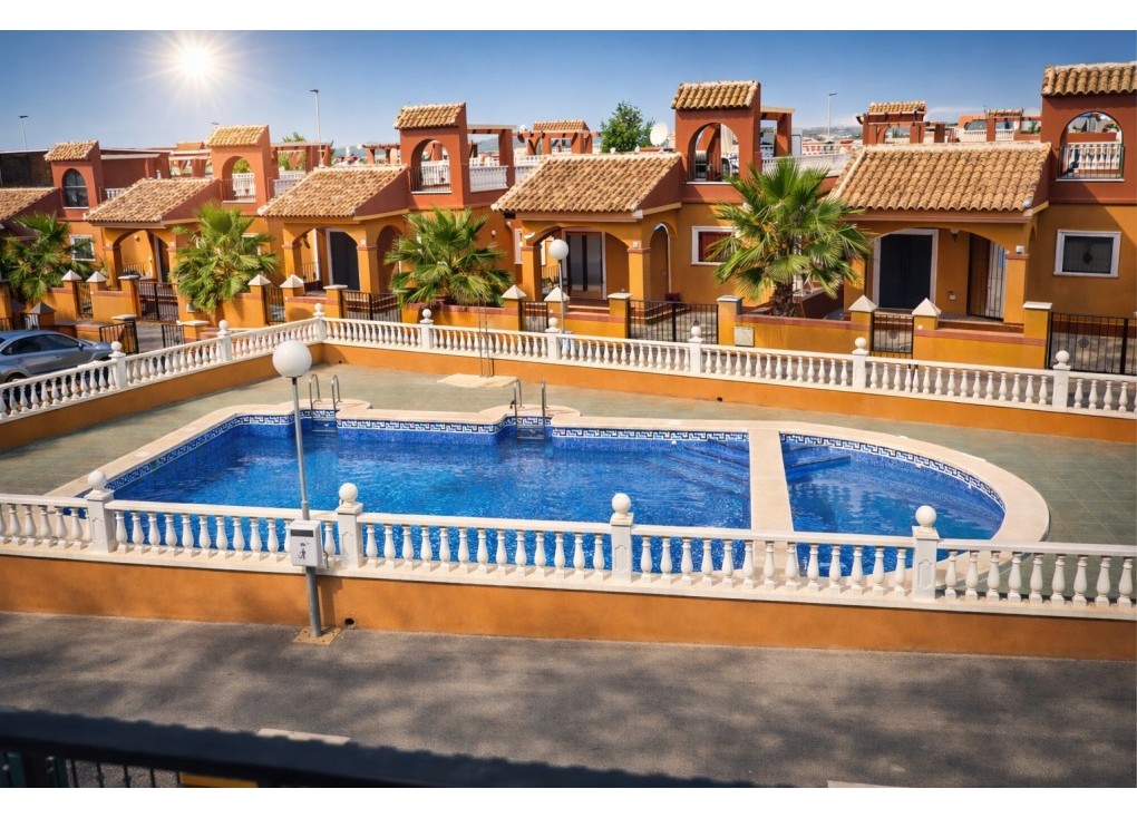 Jälleenmyynti - Erillistalo - Torrevieja - Aguas Nuevas