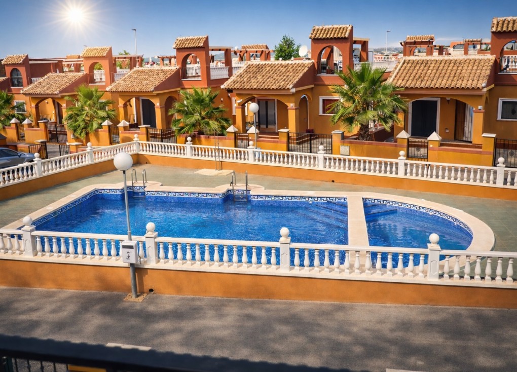 Jälleenmyynti - Erillistalo - Torrevieja - Aguas Nuevas