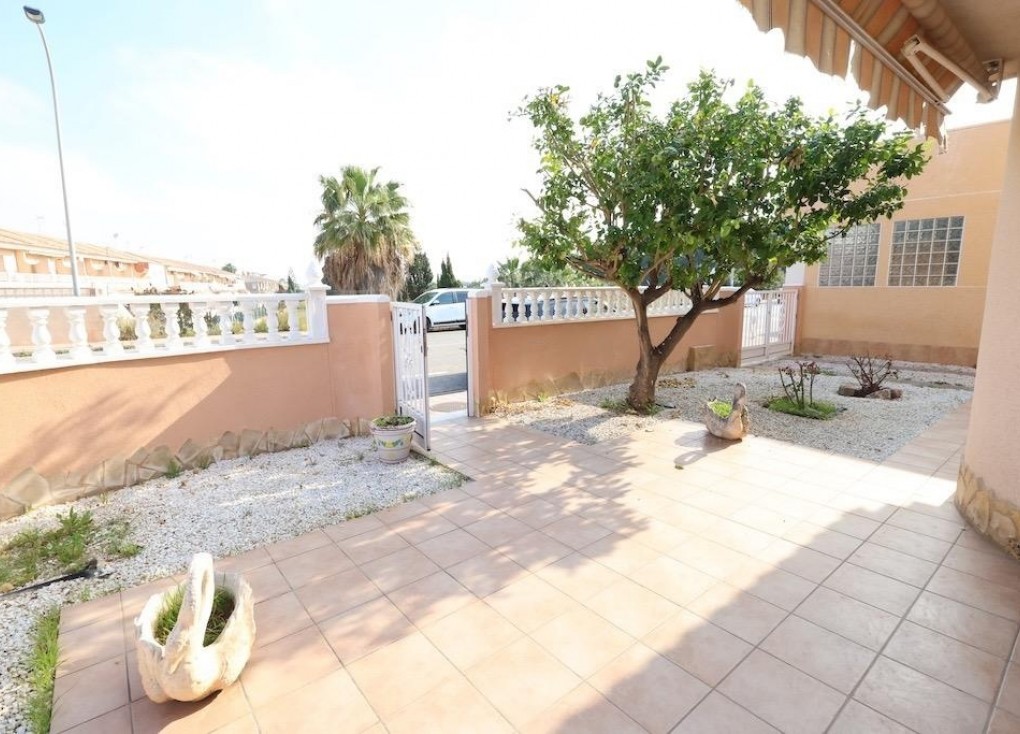 Jälleenmyynti - Erillistalo - Torrevieja - Los Balcones