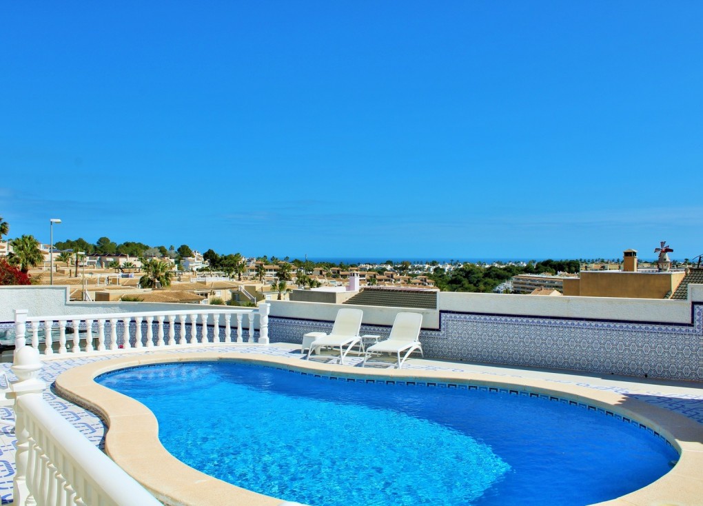 Jälleenmyynti - Erillistalo - Villamartín