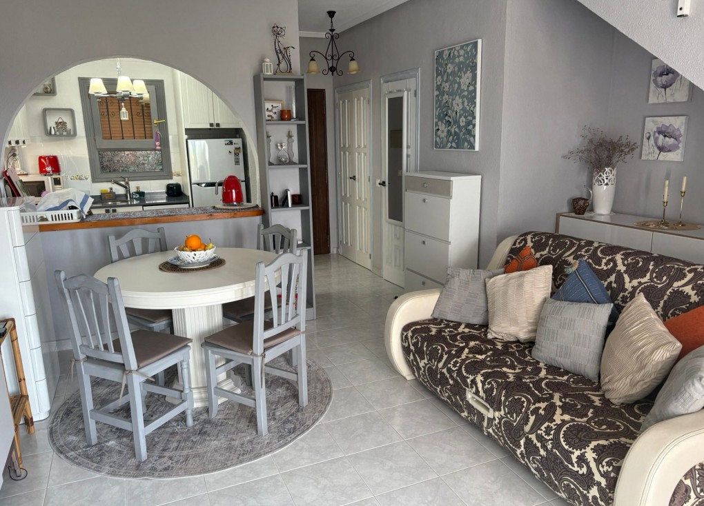 Jälleenmyynti - Paritalo/Rivitalo - Ciudad quesada - Ciudad Quesada