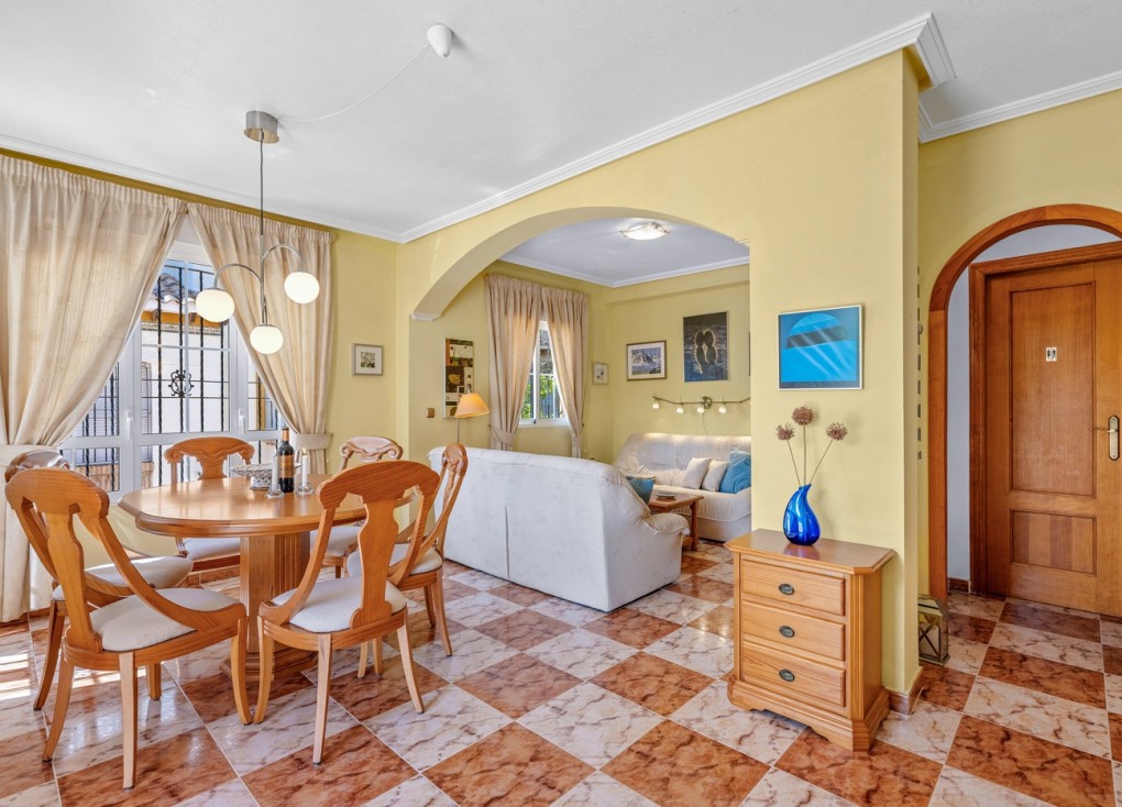 Jälleenmyynti - Paritalo/Rivitalo - Lomas de Cabo Roig