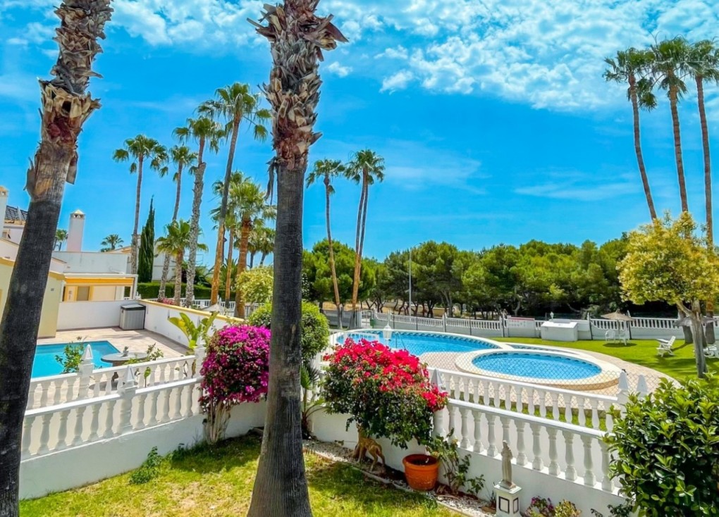 Jälleenmyynti - Paritalo/Rivitalo - Orihuela Costa - Los Dolses