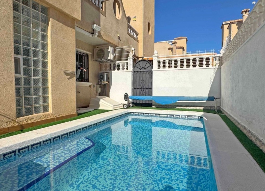 Jälleenmyynti - Paritalo/Rivitalo - Orihuela Costa - Villamartín