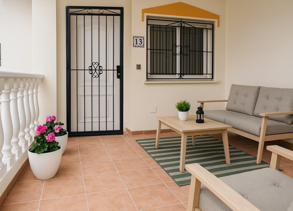 Jälleenmyynti - Paritalo/Rivitalo - Orihuela Costa