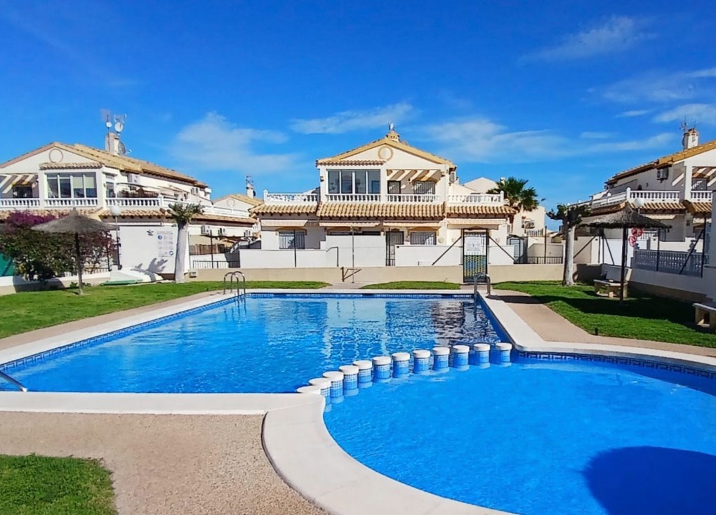 Jälleenmyynti - Paritalo/Rivitalo - Orihuela Costa