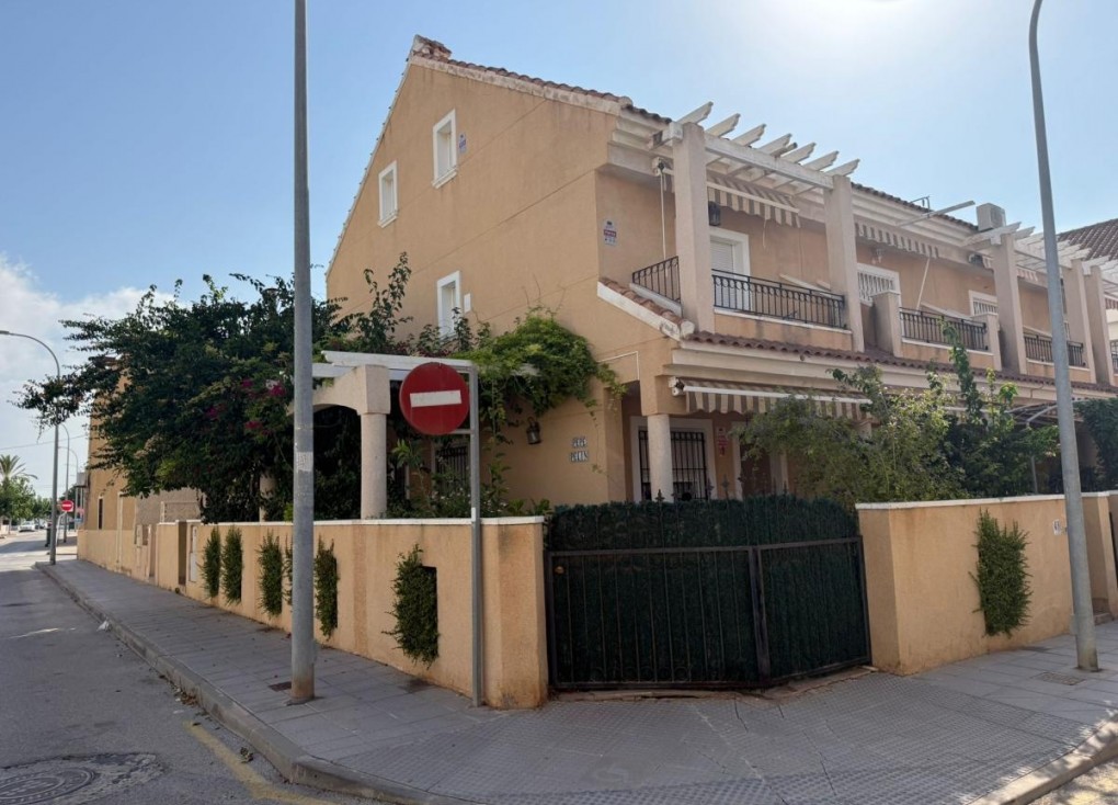 Jälleenmyynti - Paritalo/Rivitalo - Torre de la Horadada - TORRE DE LA HORADADA