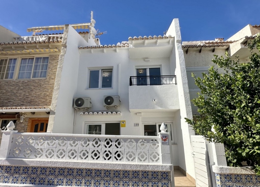 Jälleenmyynti - Paritalo/Rivitalo - Torrevieja - Los Balcones