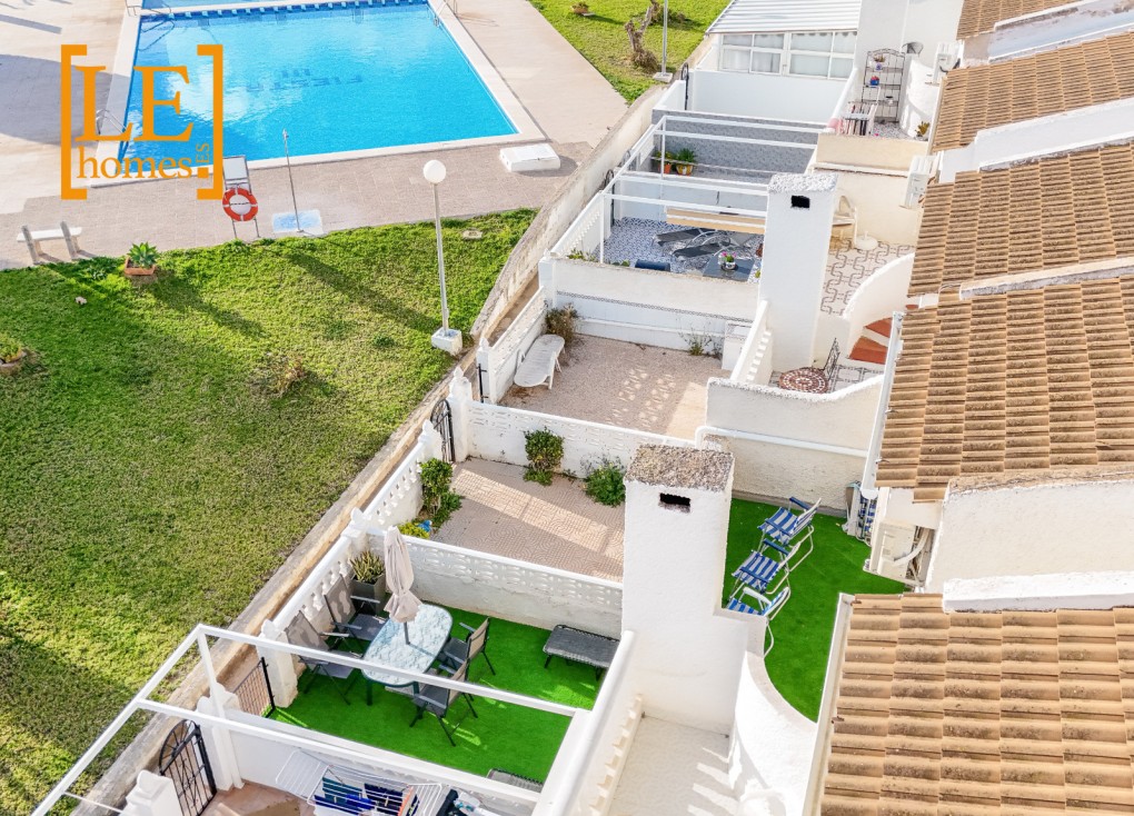 Jälleenmyynti - Paritalo/Rivitalo - Torrevieja - Nueva Torrevieja