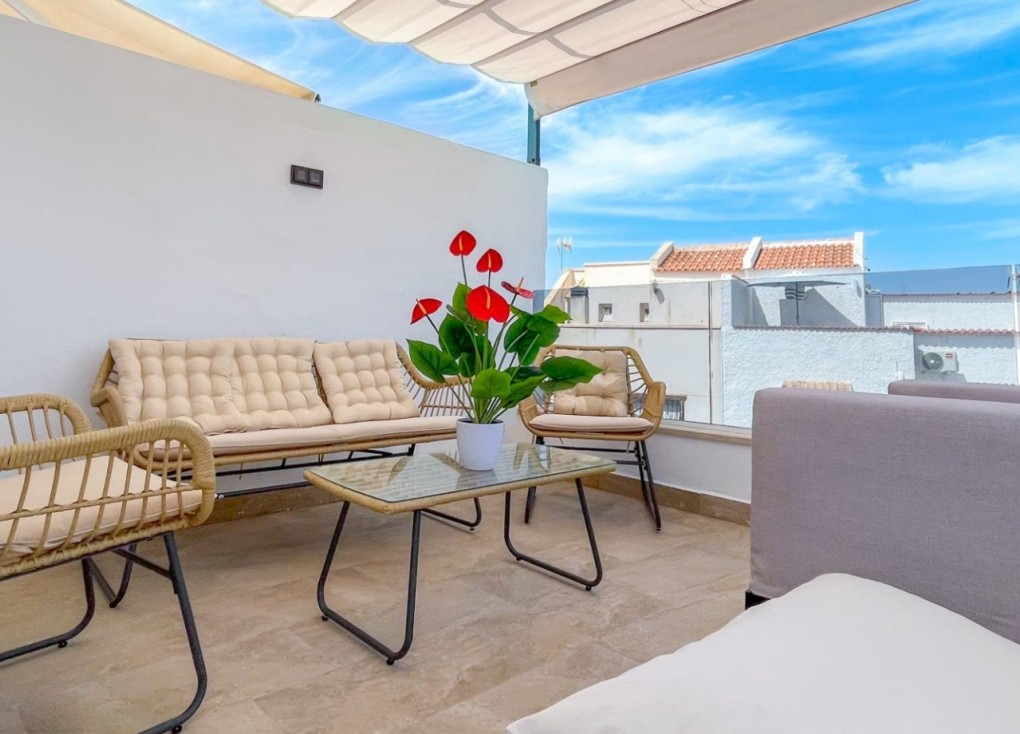 Jälleenmyynti - Paritalo/Rivitalo - Torrevieja - Nueva Torrevieja