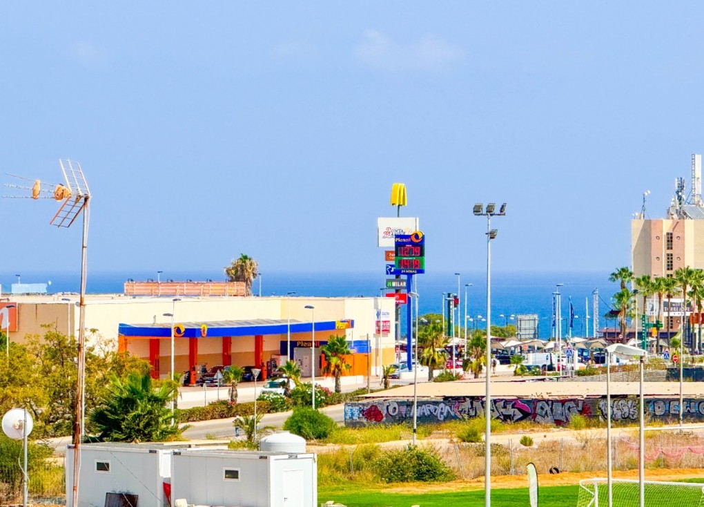 Jälleenmyynti - Paritalo/Rivitalo - Torrevieja - Punta Prima