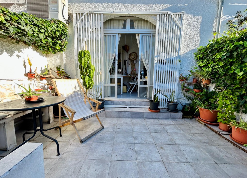 Jälleenmyynti - Paritalo/Rivitalo - Torrevieja - San Luis