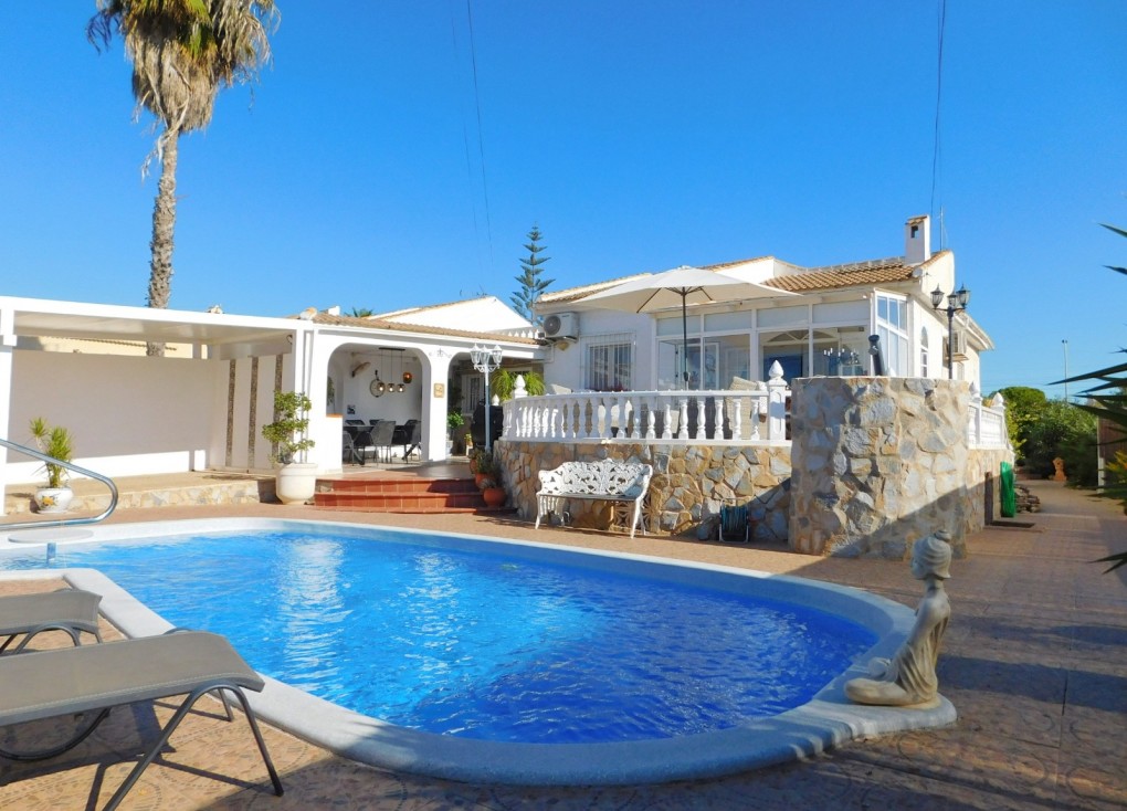 Jälleenmyynti - Paritalo/Rivitalo - Torrevieja - San Luis