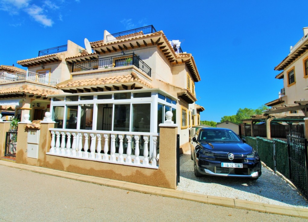 Jälleenmyynti - Paritalo/Rivitalo - Villamartín