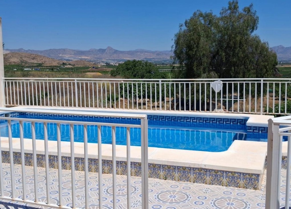 Jälleenmyynti - Tontti - Orihuela - La Matanza