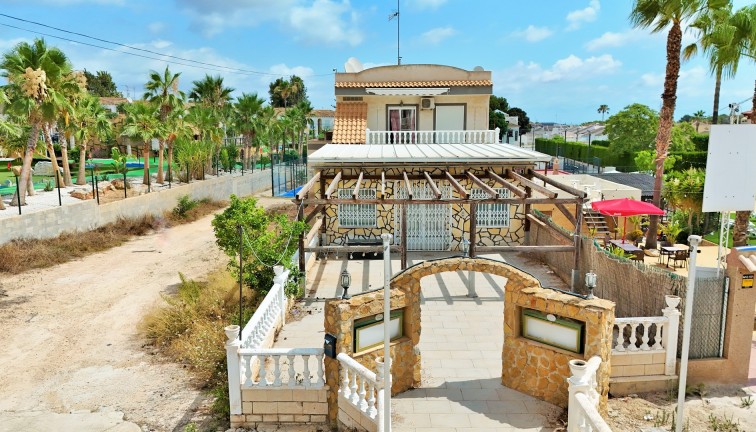 Kommersiell - Återförsäljning - Villamartín - Villamartín