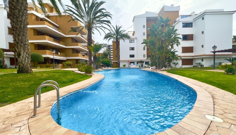 Lägenhet - Återförsäljning - Torrevieja - Punta Prima