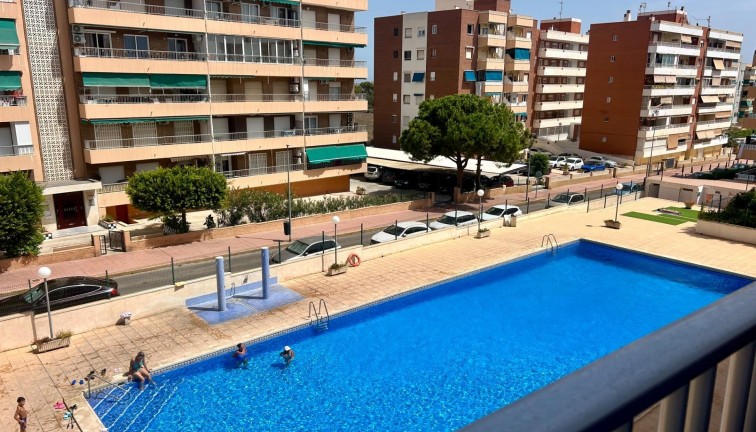 Lägenhet - Återförsäljning - Torrevieja - Punta Prima